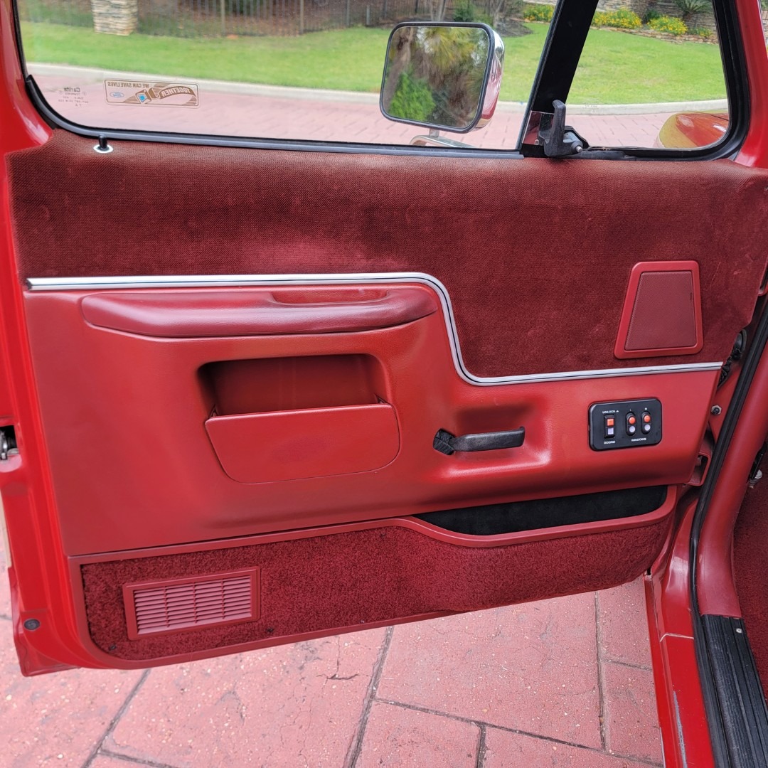 1987 Ford F-150 XLT Lariat