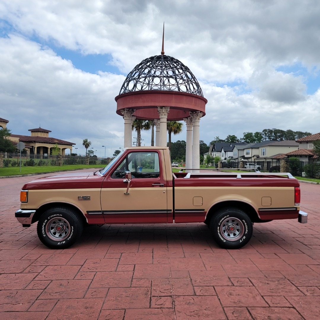 1987 Ford F-150 XLT Lariat