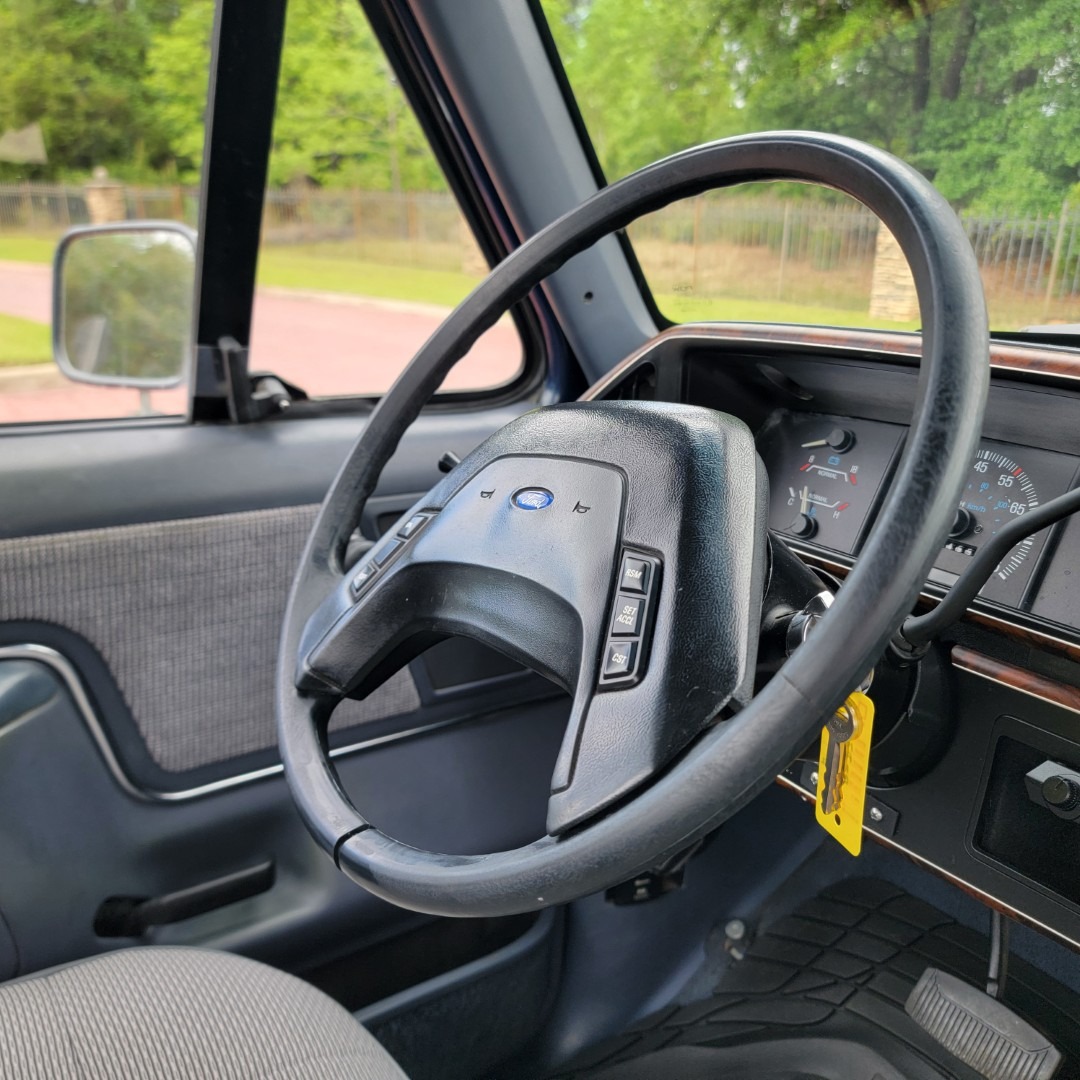 1989 Ford F-250 XLT Lariat