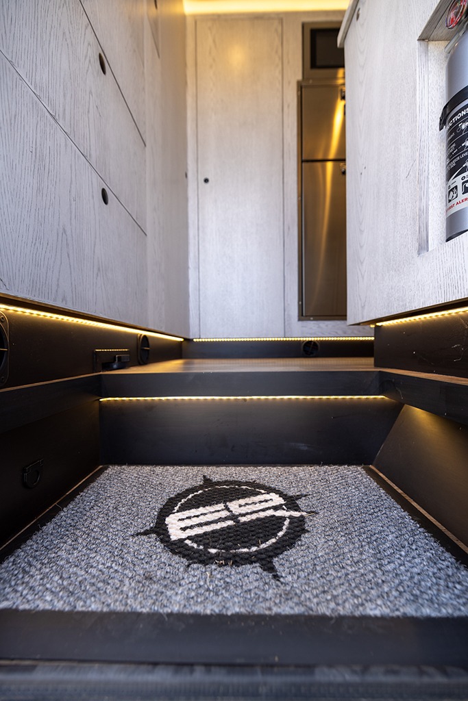 2024 EarthRoamer XV-LTi 126