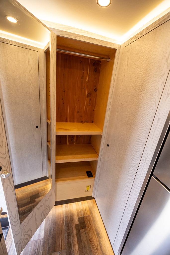 2024 EarthRoamer XV-LTi 126