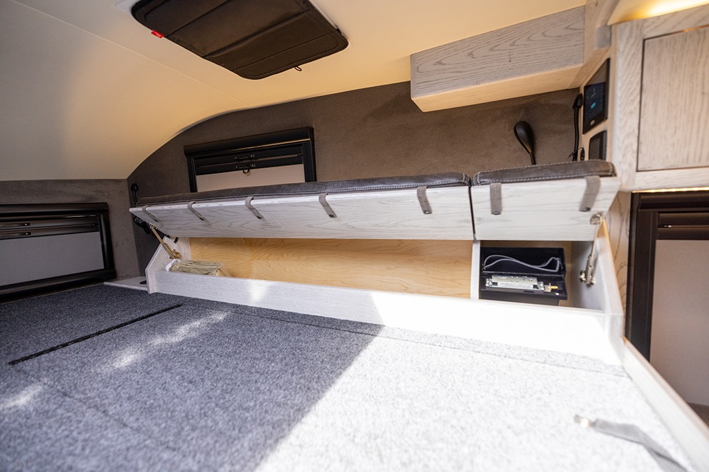 2024 EarthRoamer XV-LTi 126