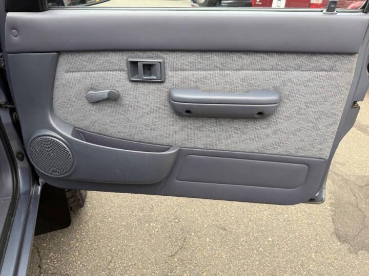 Refurbished 1998 Toyota Tacoma SR5