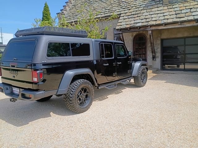 2023 Jeep Gladiator Sport S