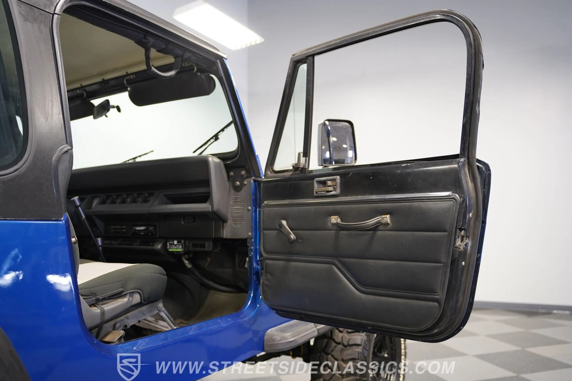 1995 Jeep Wrangler YJ Custom Restomod