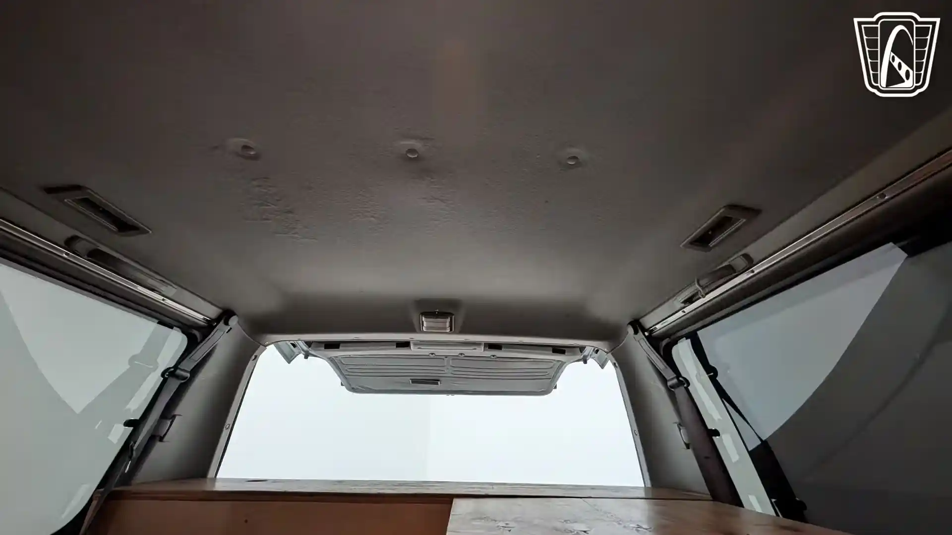 1995 Mitsubishi Delica