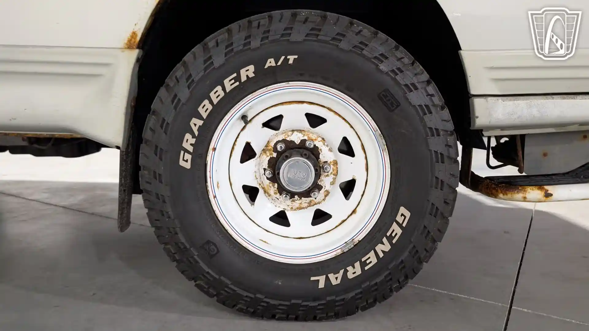 1995 Mitsubishi Delica