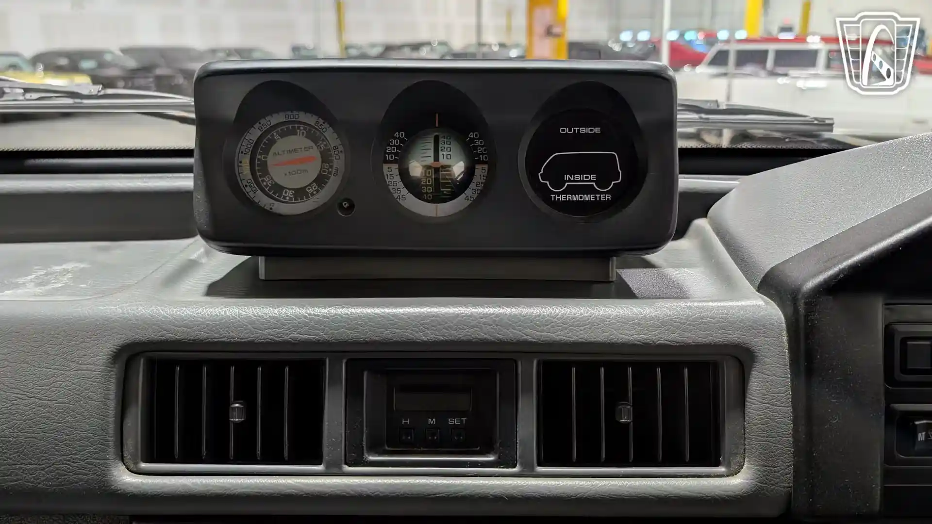 1995 Mitsubishi Delica