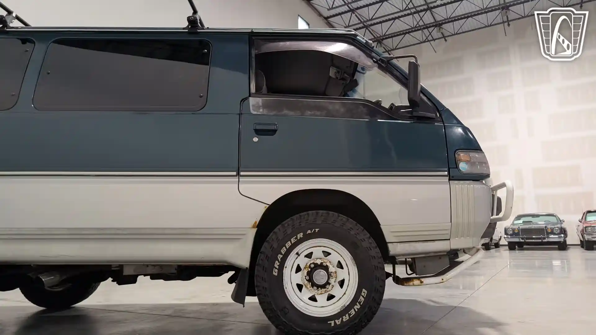 1995 Mitsubishi Delica