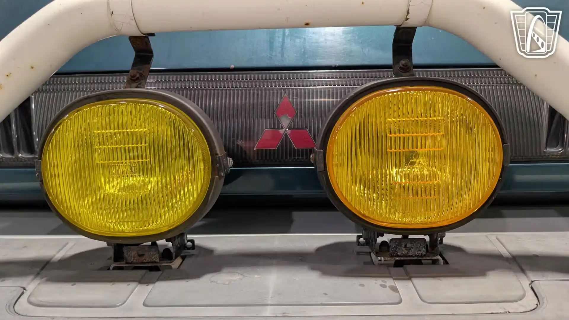 1995 Mitsubishi Delica