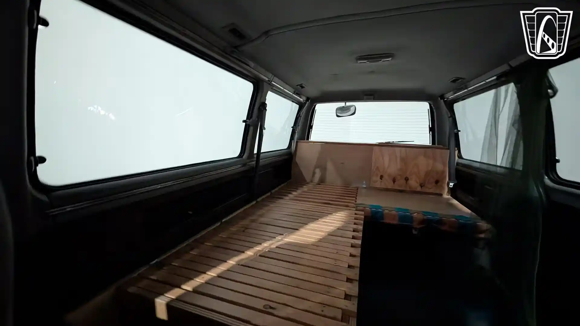 1995 Mitsubishi Delica