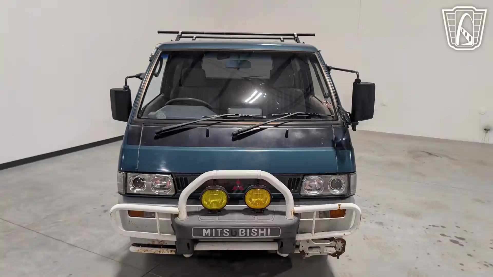 1995 Mitsubishi Delica