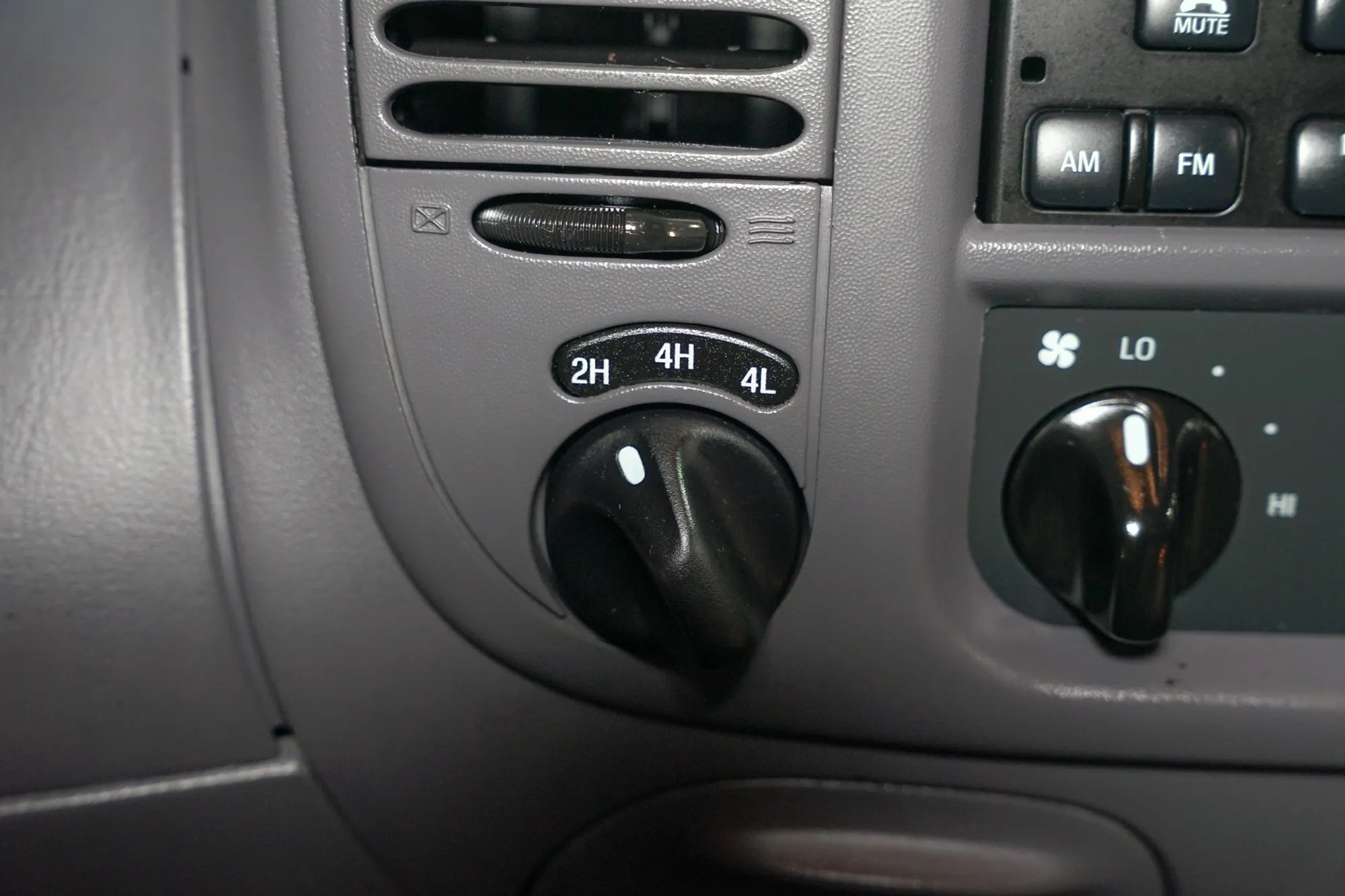 2001 Ford F-150 Lariat 4×4