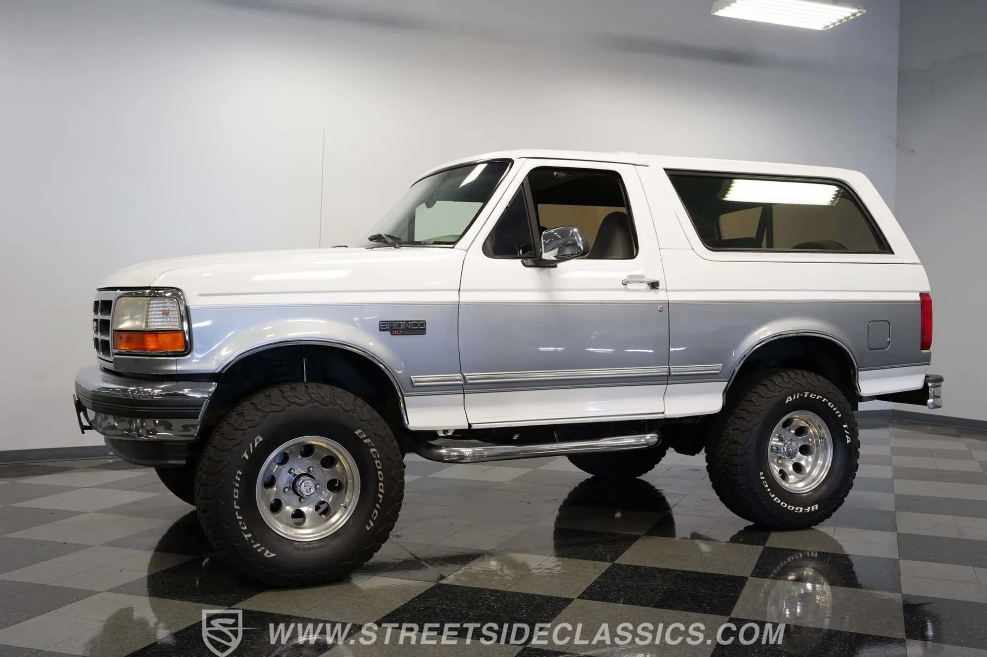 1995 Ford Bronco XLT 4×4 - 3