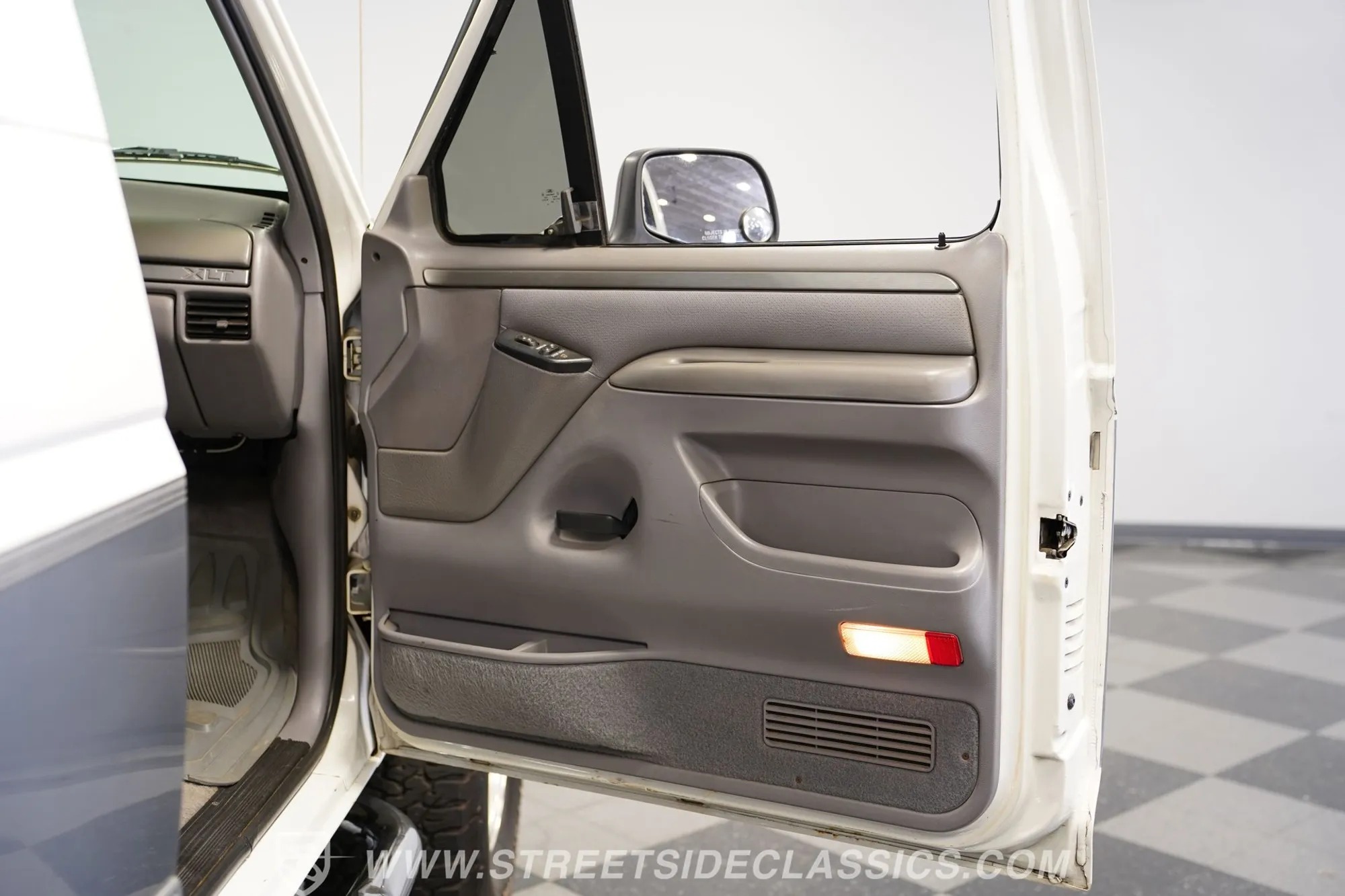 1995 Ford Bronco XLT 4×4