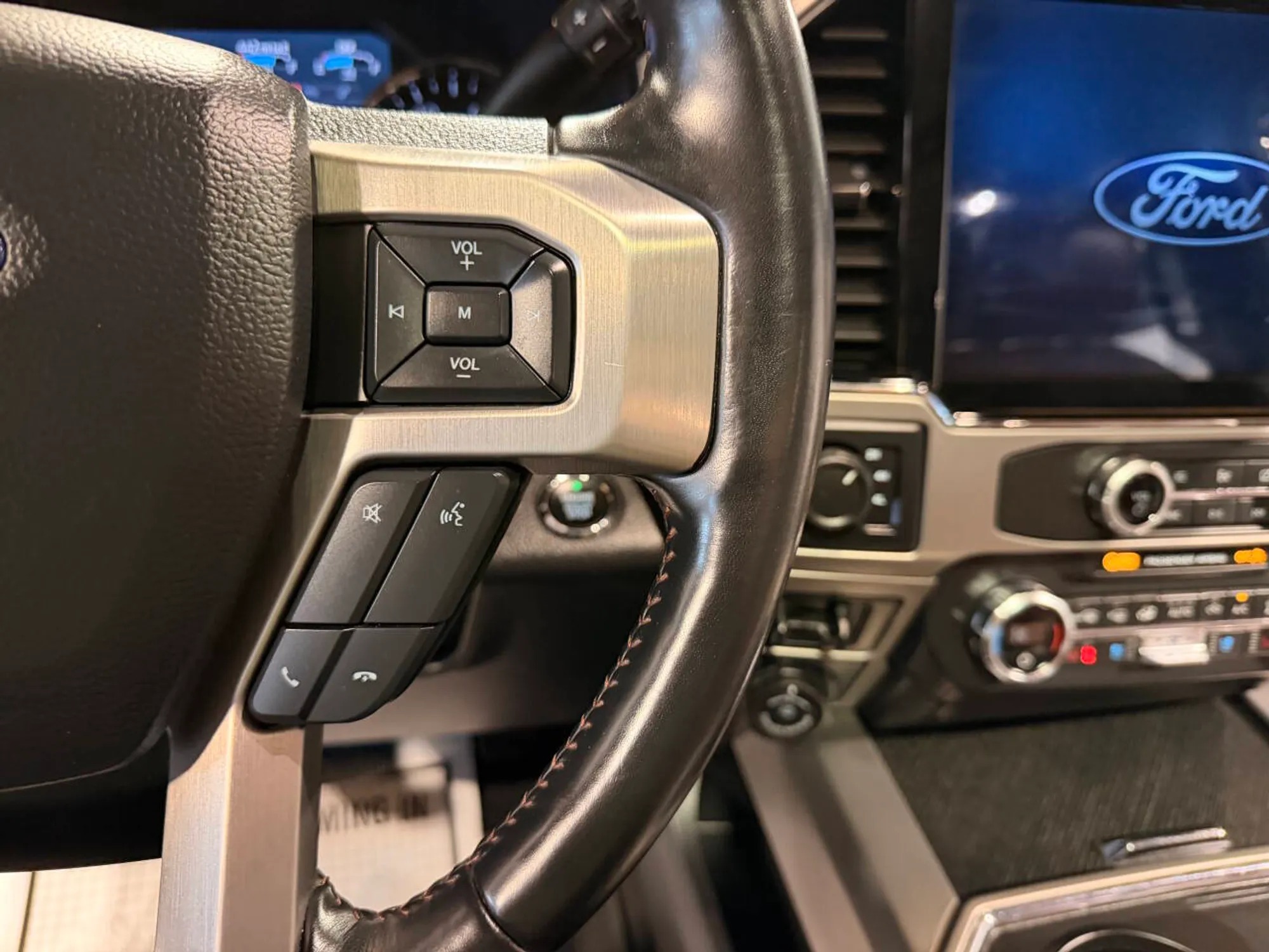 2022 Ford F-450 Super Duty Platinum