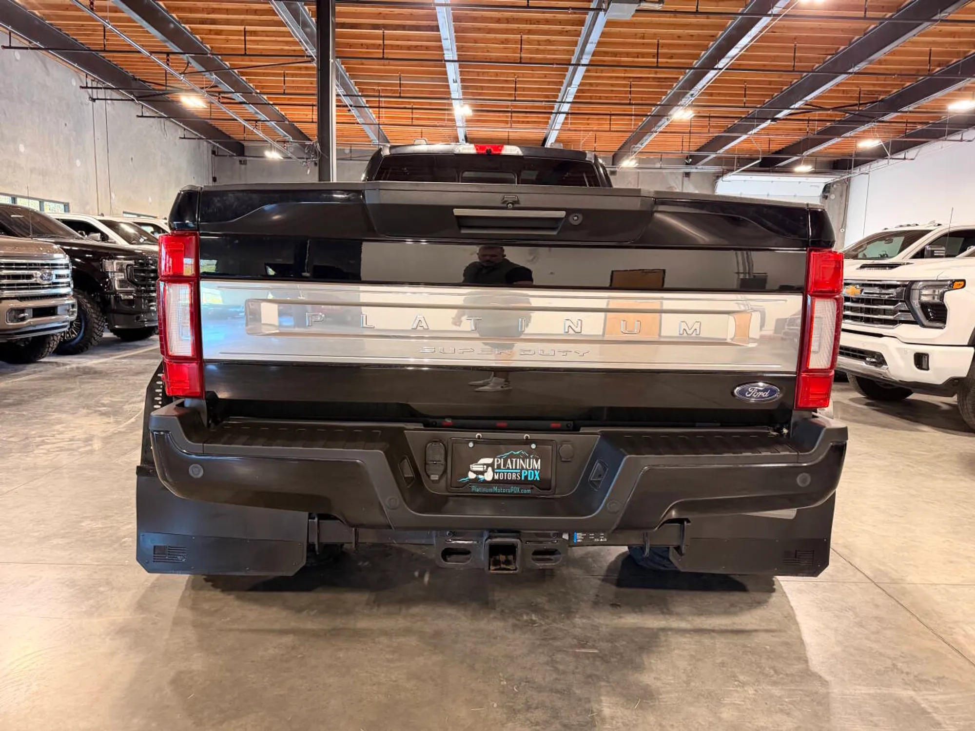 2022 Ford F-450 Super Duty Platinum