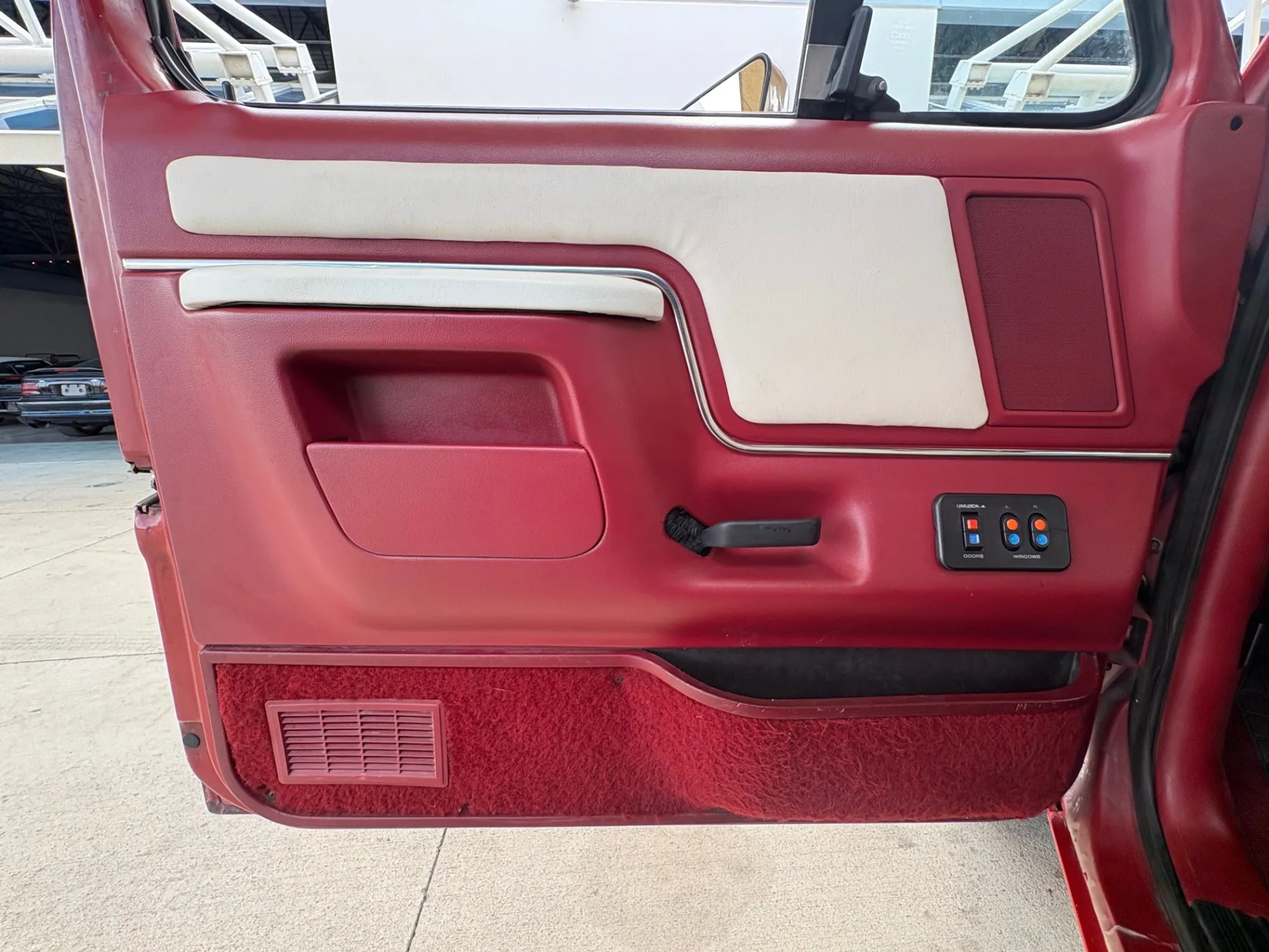 1989 Ford Bronco XLT