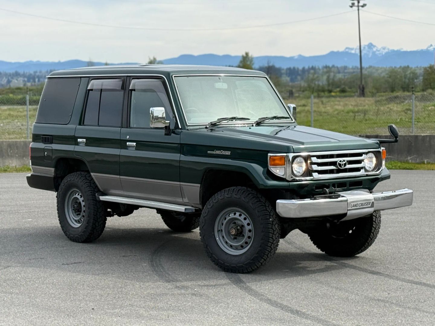  Toyota Land Cruiser