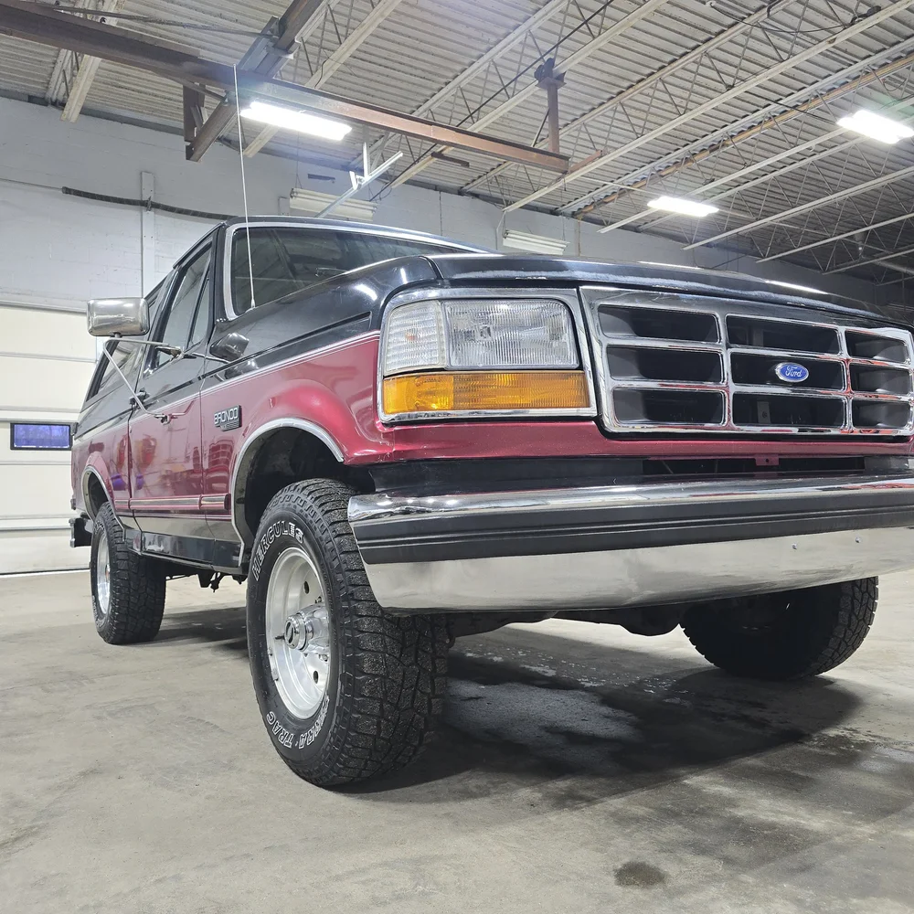 1994 Ford Bronco XLT - 5