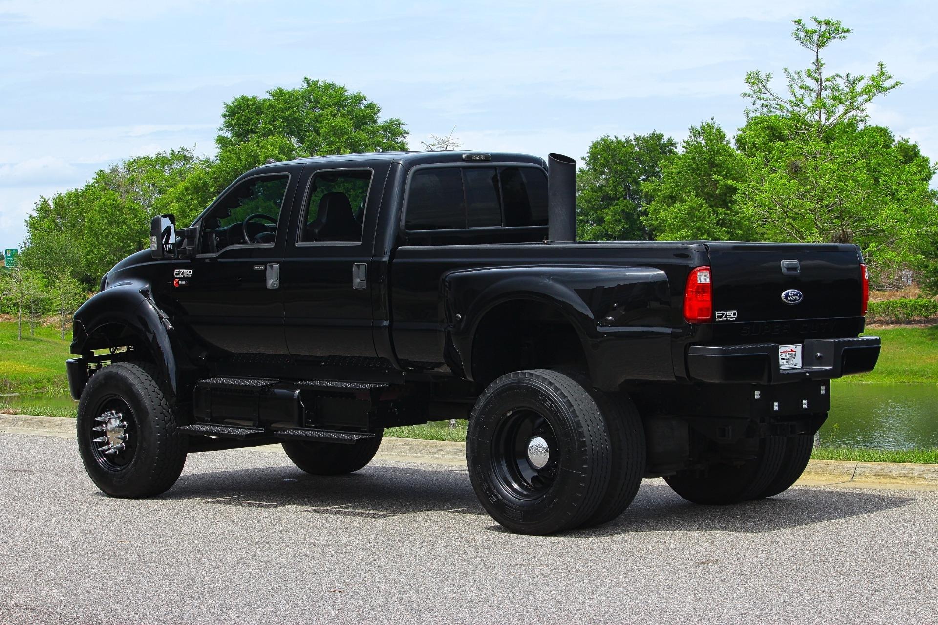 2012 Ford F-750 Night Ride Edition