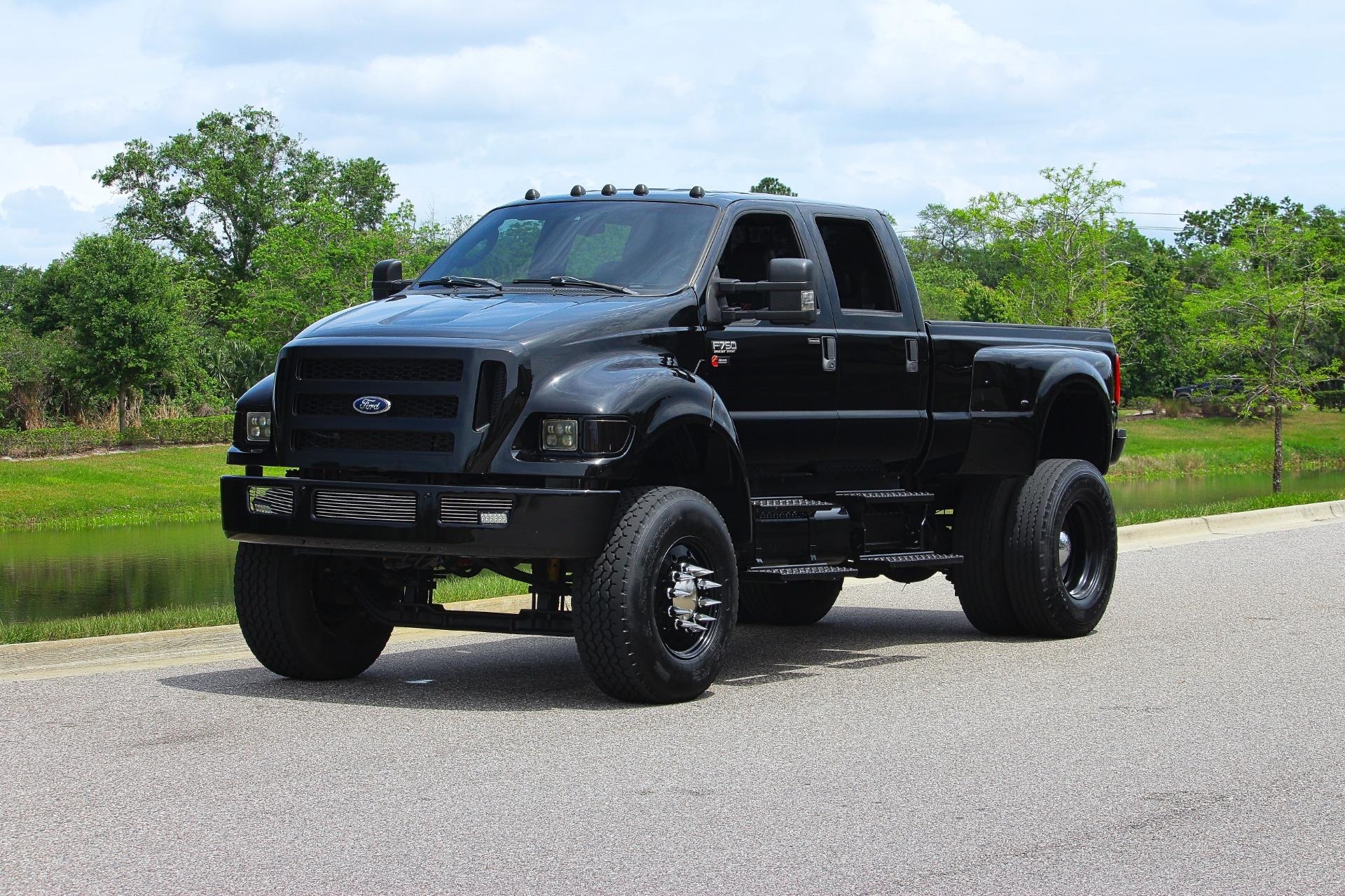 2012 Ford F-750 Night Ride Edition