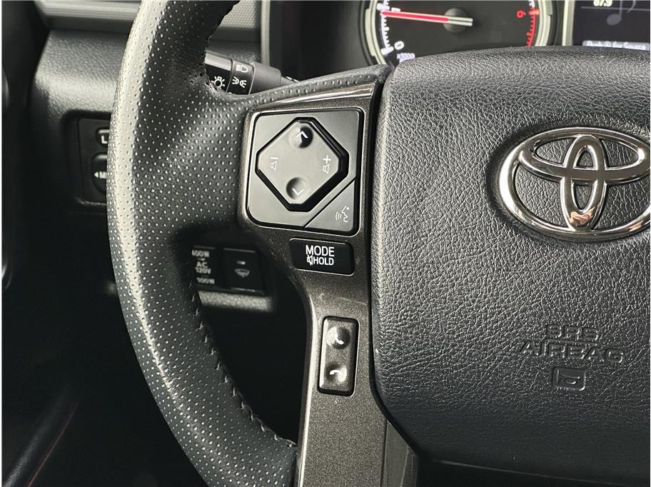 2024 Toyota 4Runner TRD Off-Road