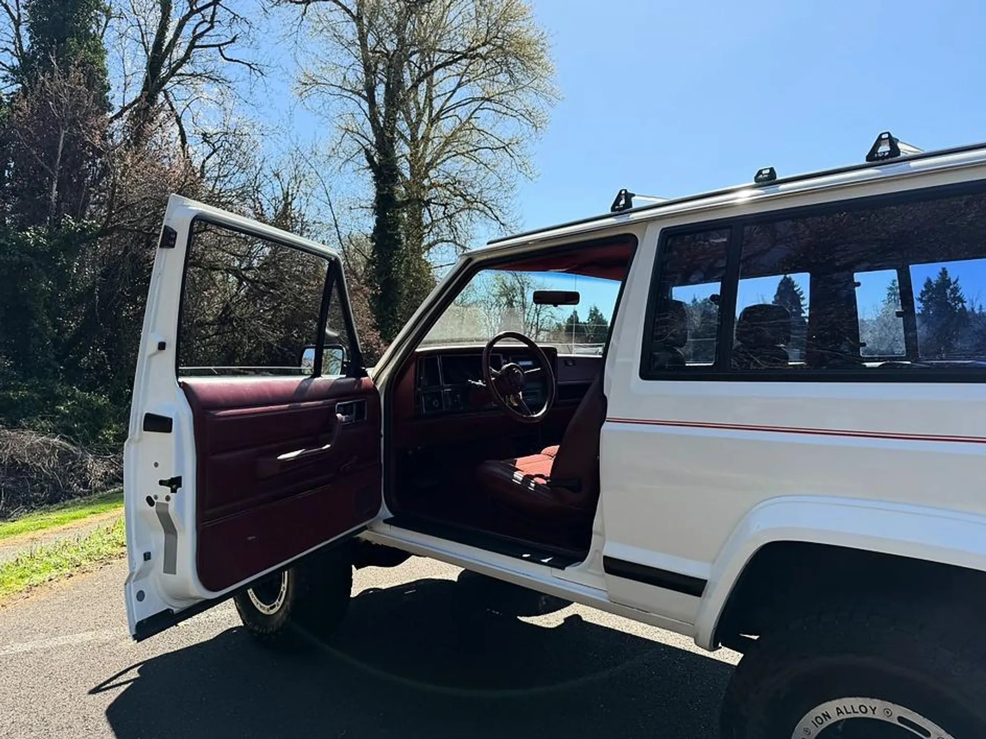 5.3L V8-Powered 1986 Jeep Cherokee Pioneer