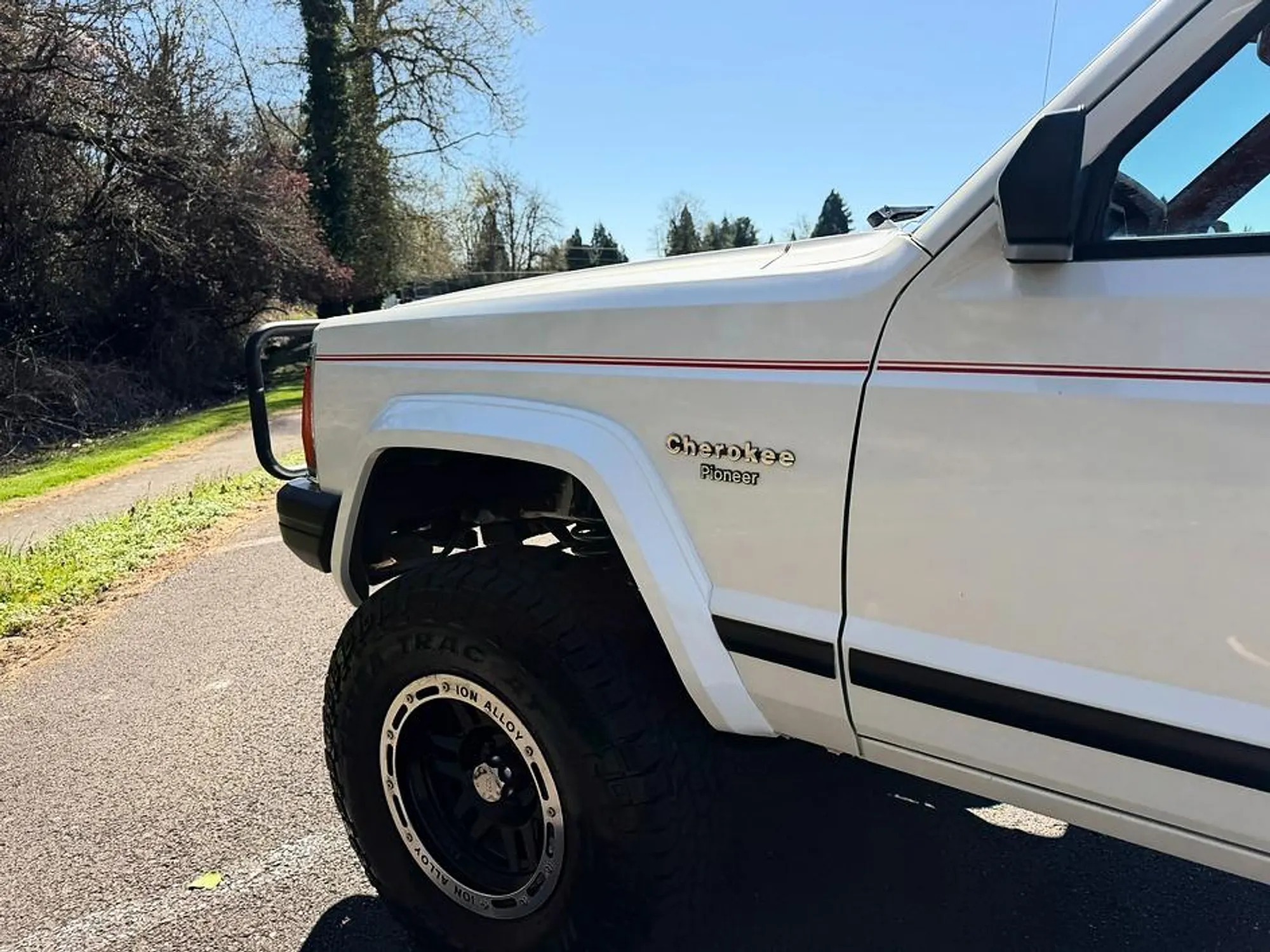 5.3L V8-Powered 1986 Jeep Cherokee Pioneer