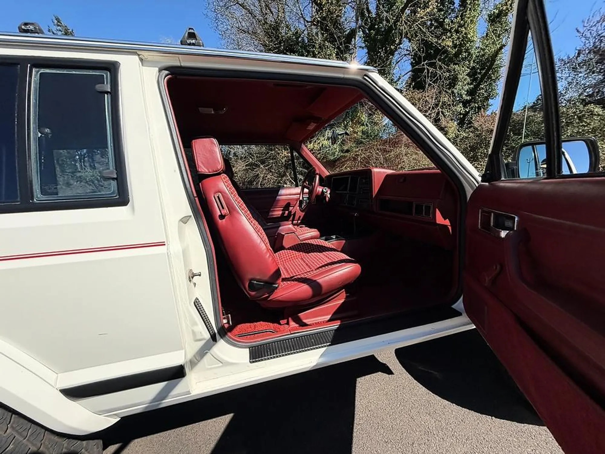 5.3L V8-Powered 1986 Jeep Cherokee Pioneer