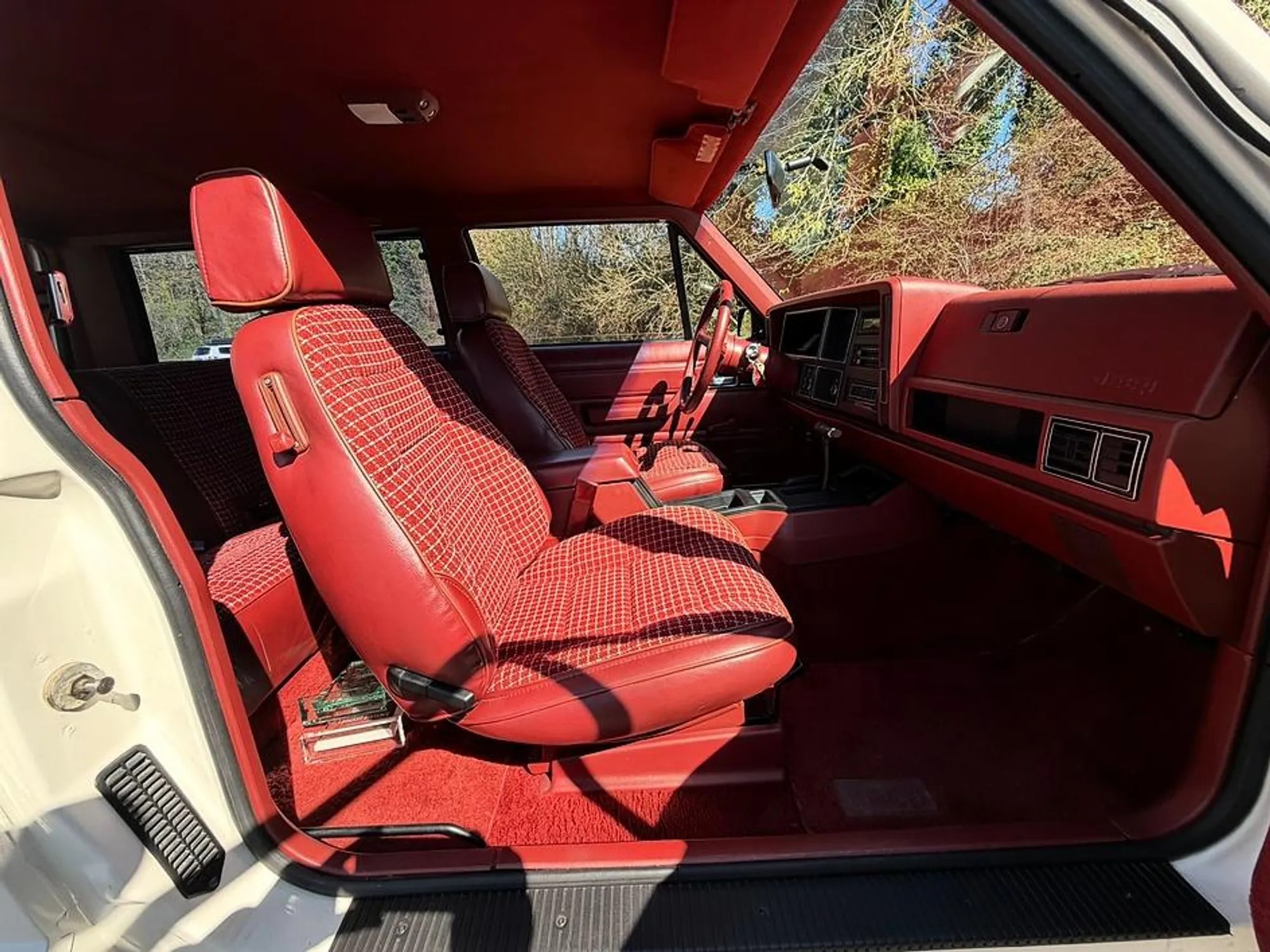 5.3L V8-Powered 1986 Jeep Cherokee Pioneer