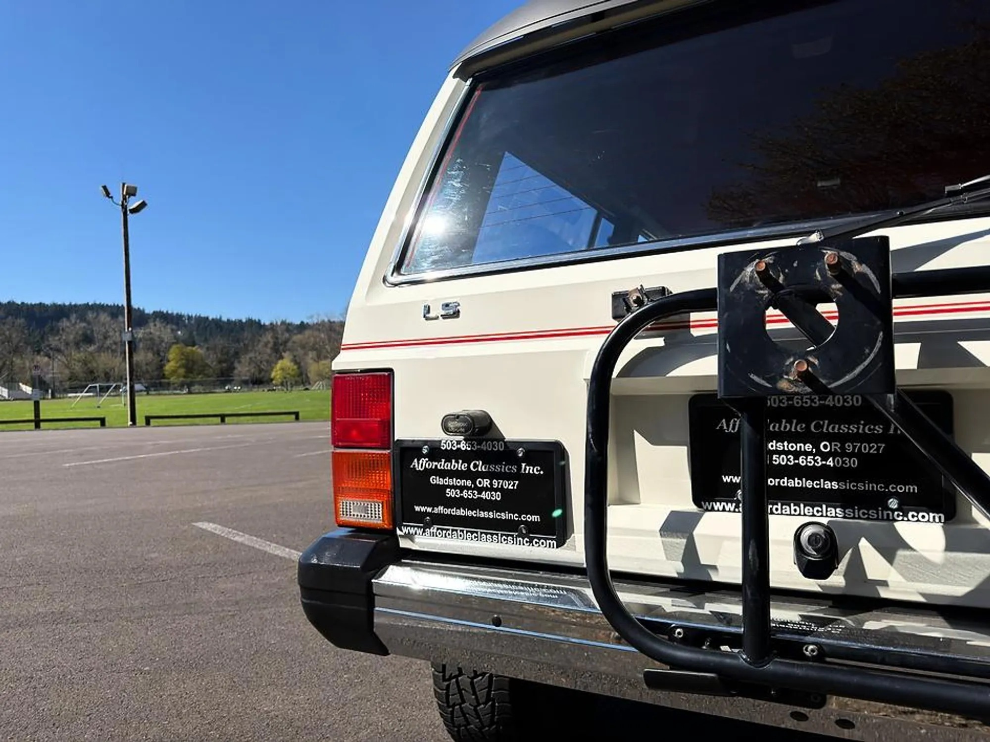 5.3L V8-Powered 1986 Jeep Cherokee Pioneer