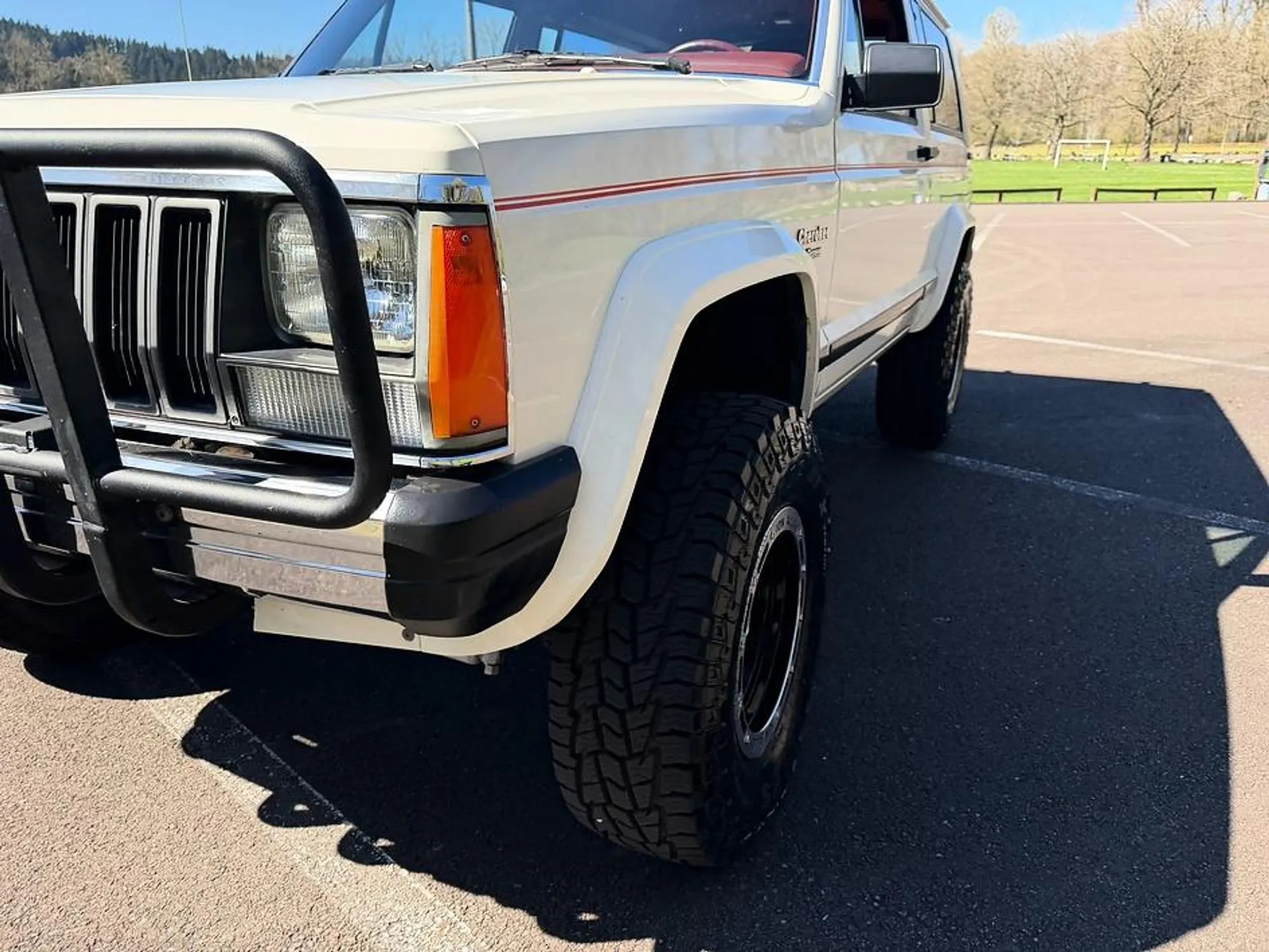 5.3L V8-Powered 1986 Jeep Cherokee Pioneer