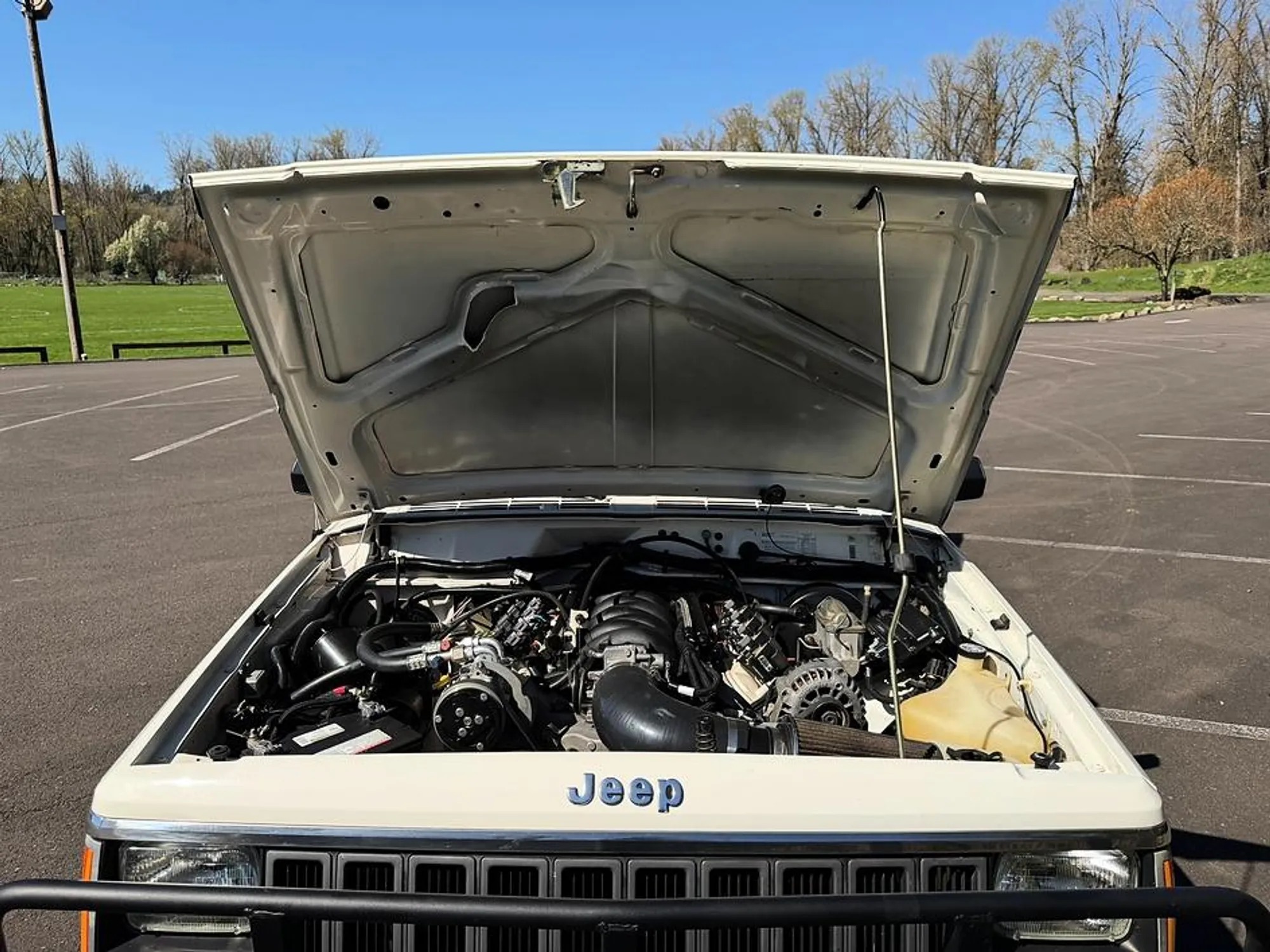 5.3L V8-Powered 1986 Jeep Cherokee Pioneer