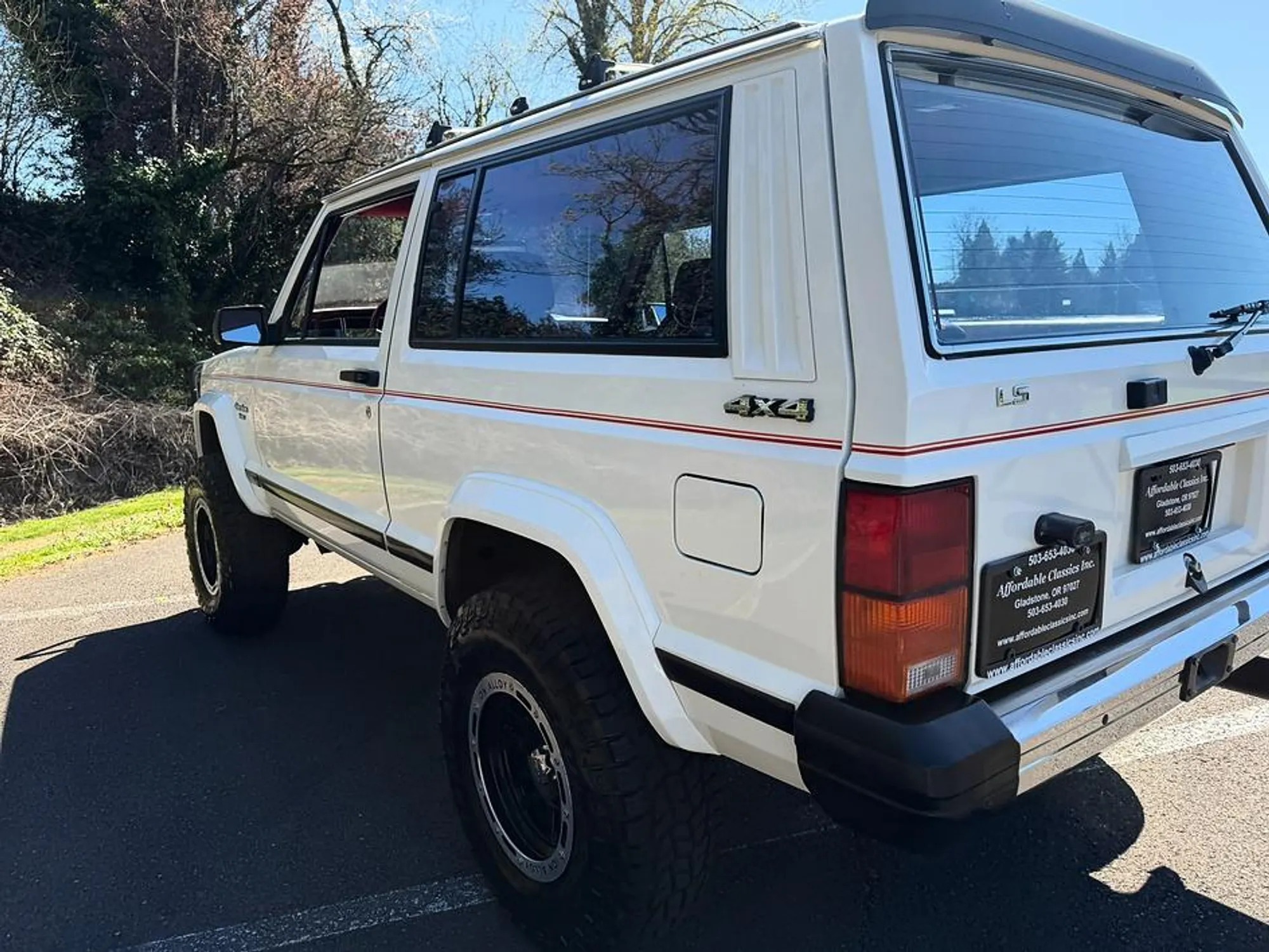 5.3L V8-Powered 1986 Jeep Cherokee Pioneer