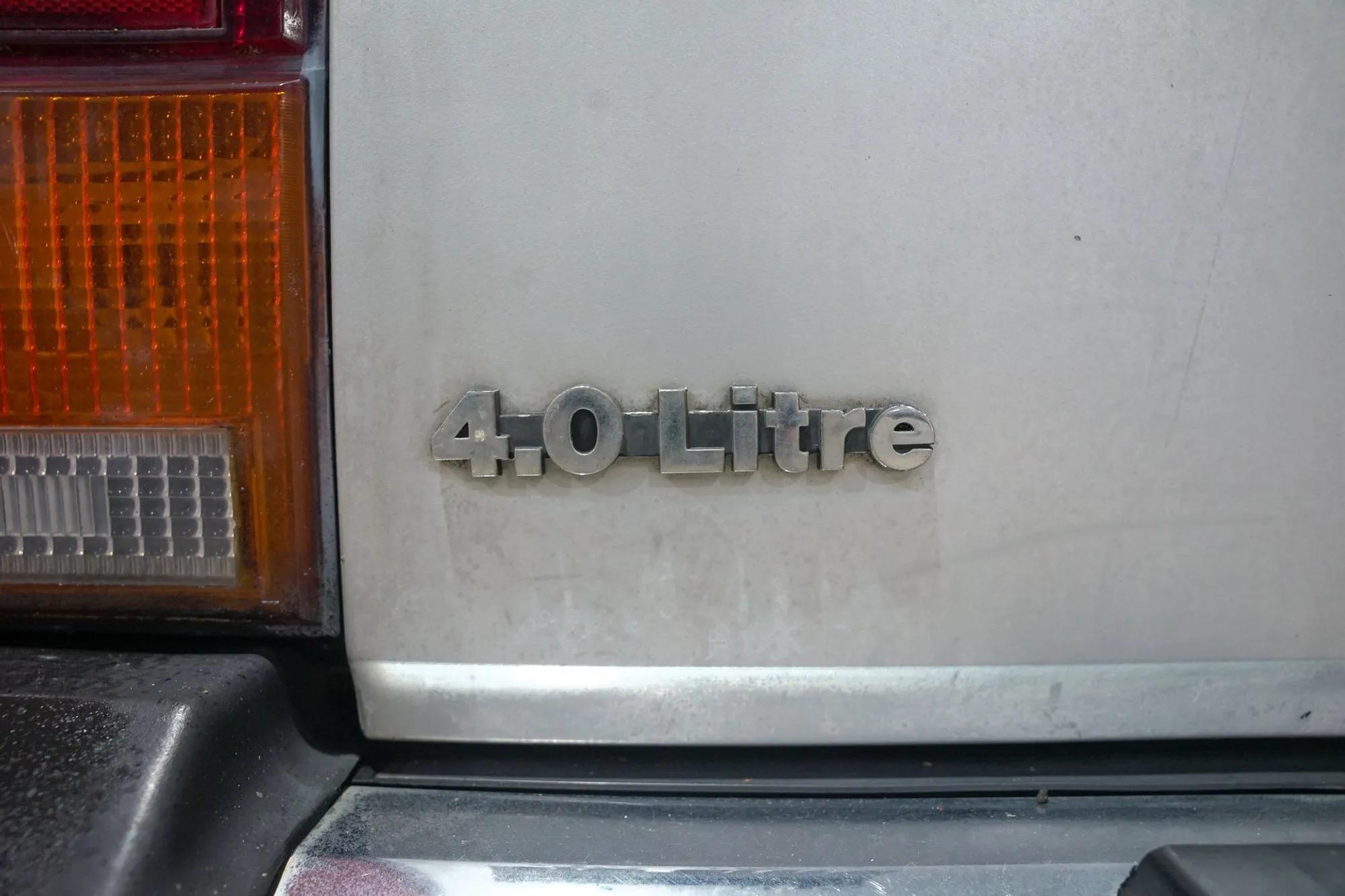 1989 Jeep Cherokee Pioneer