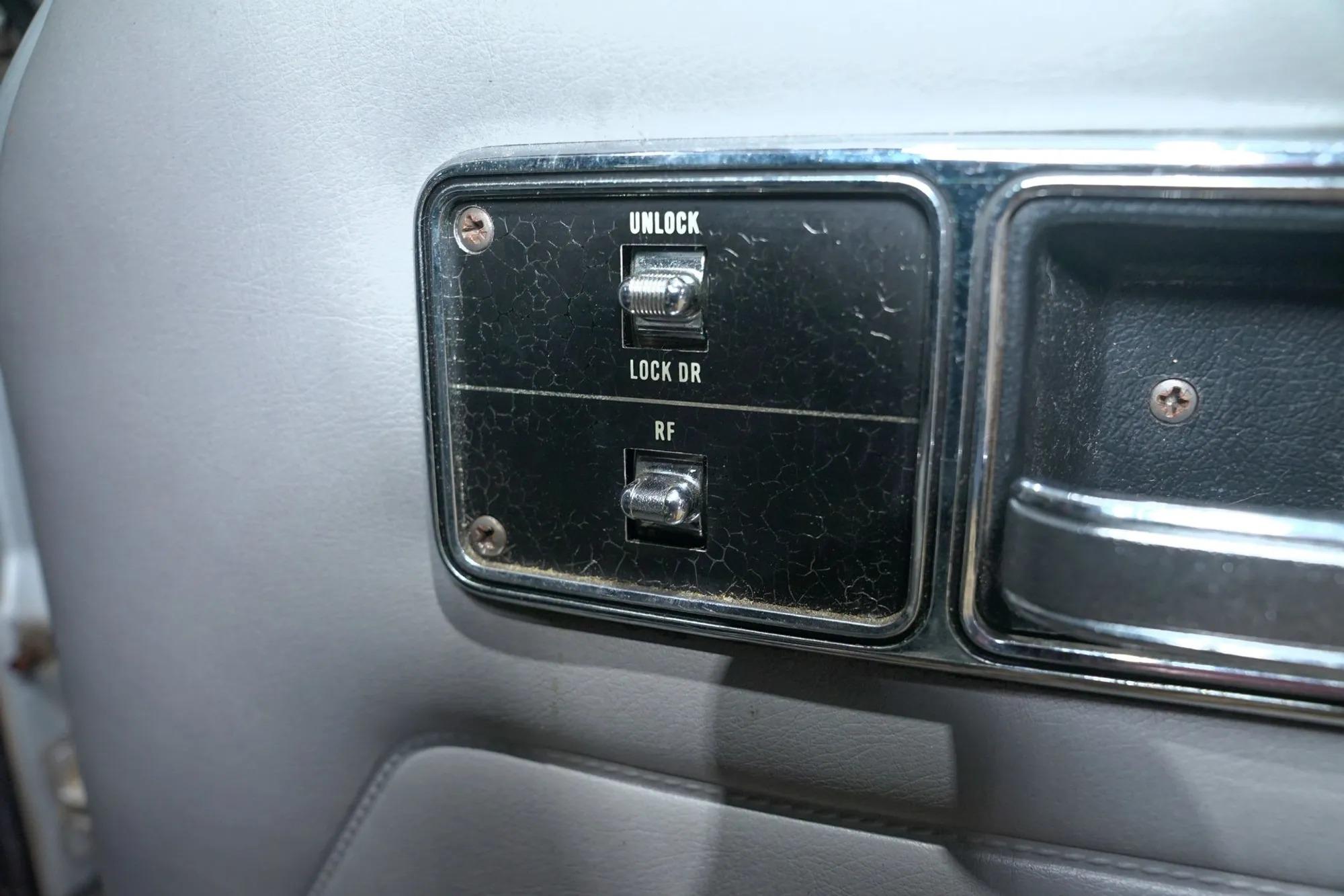 1989 Jeep Cherokee Pioneer