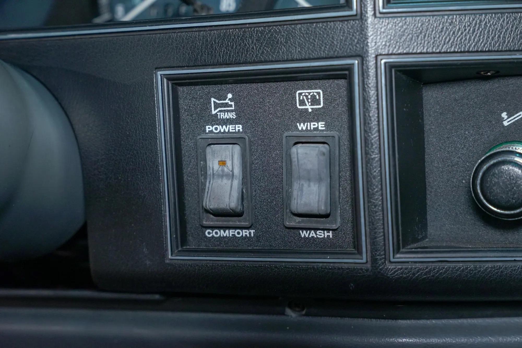 1989 Jeep Cherokee Pioneer