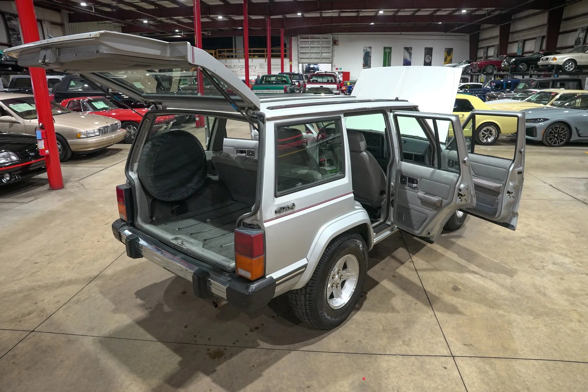 1989 Jeep Cherokee Pioneer