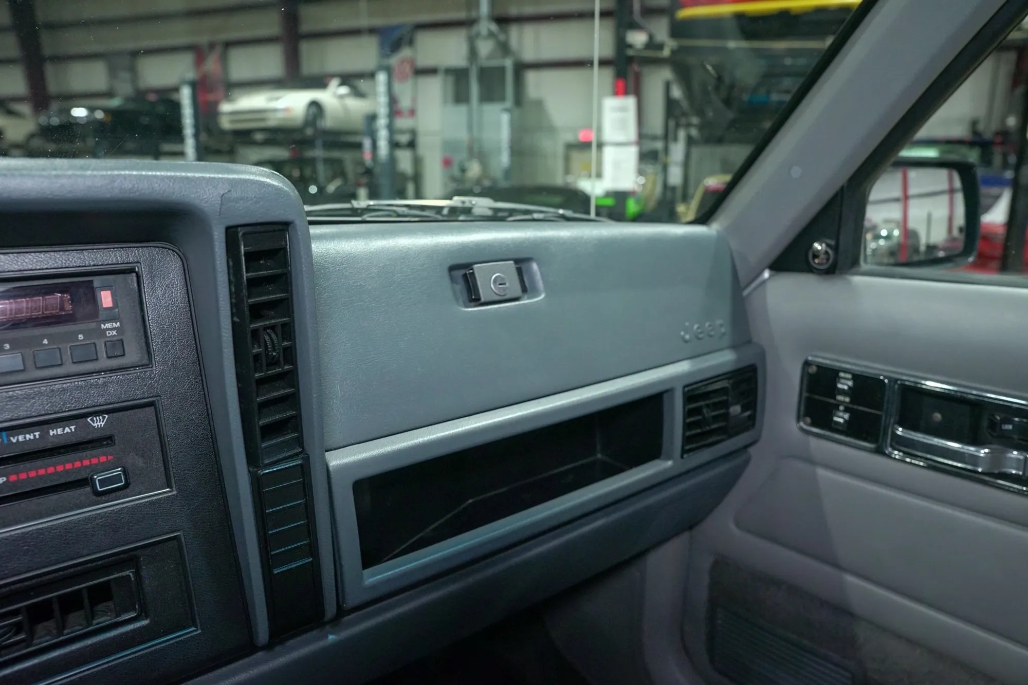 1989 Jeep Cherokee Pioneer