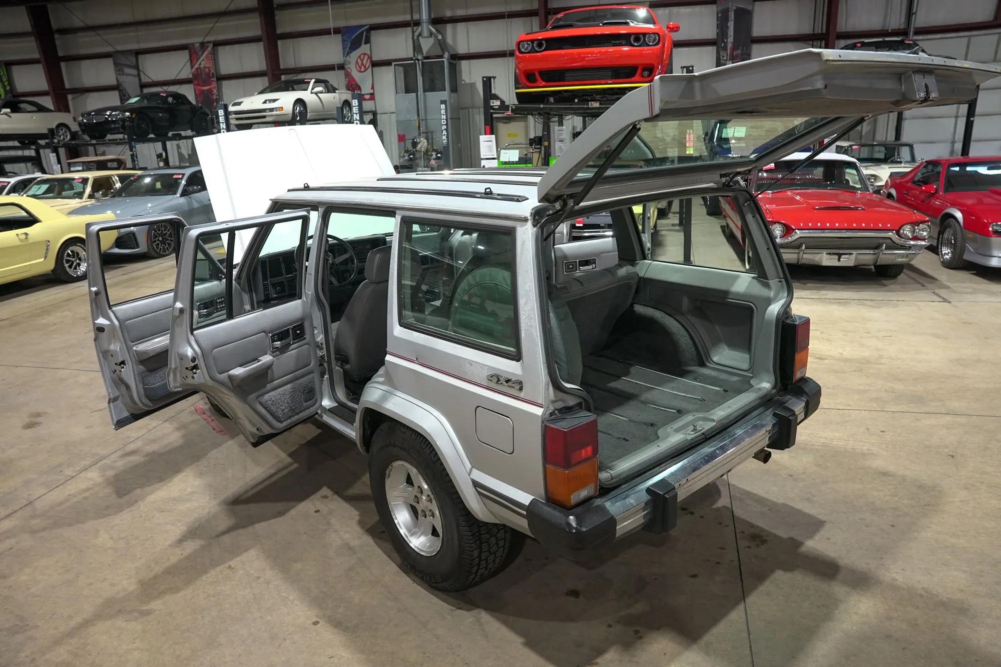 1989 Jeep Cherokee Pioneer
