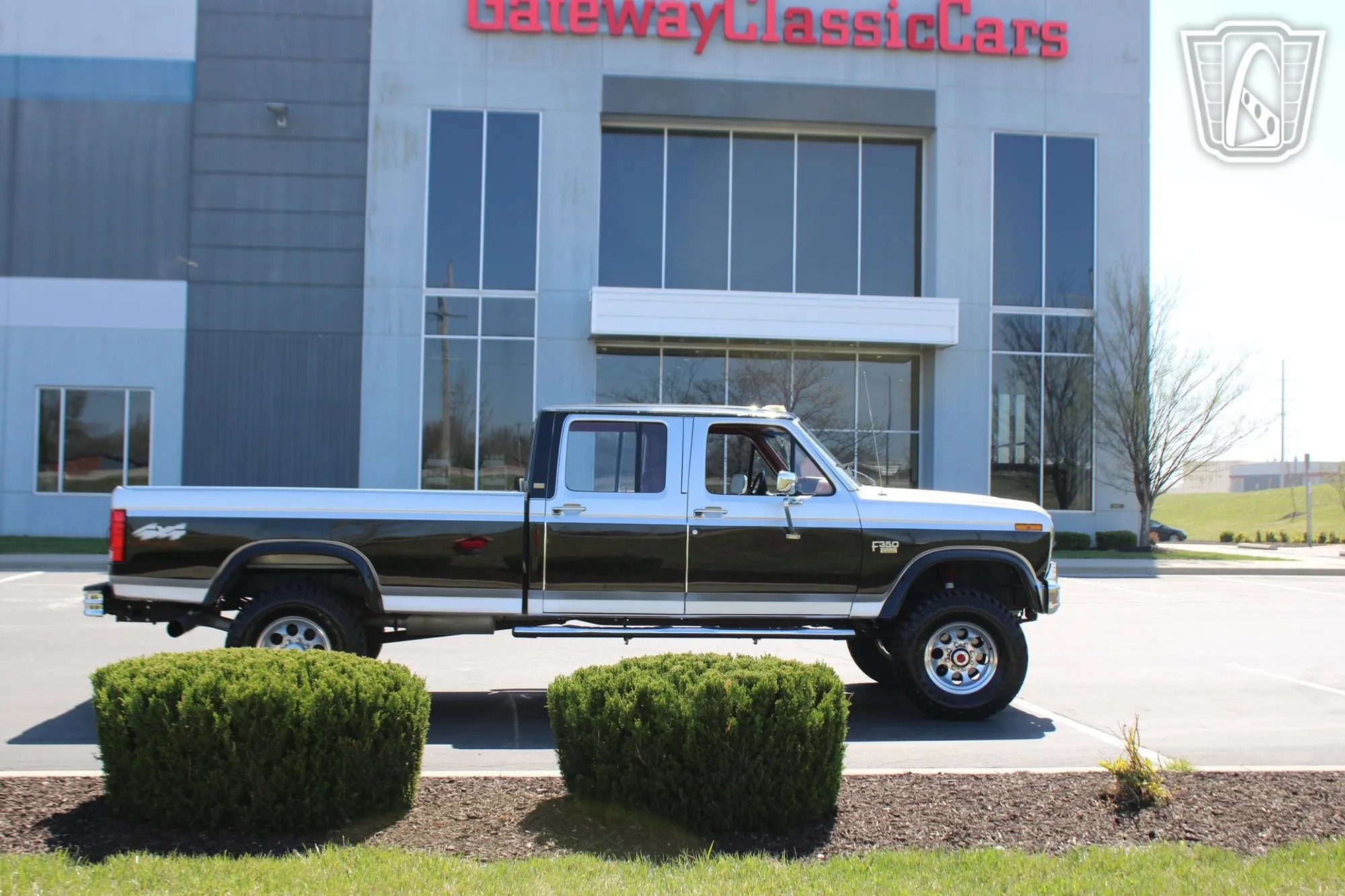 1986 Ford F-350 Lariat 4×4