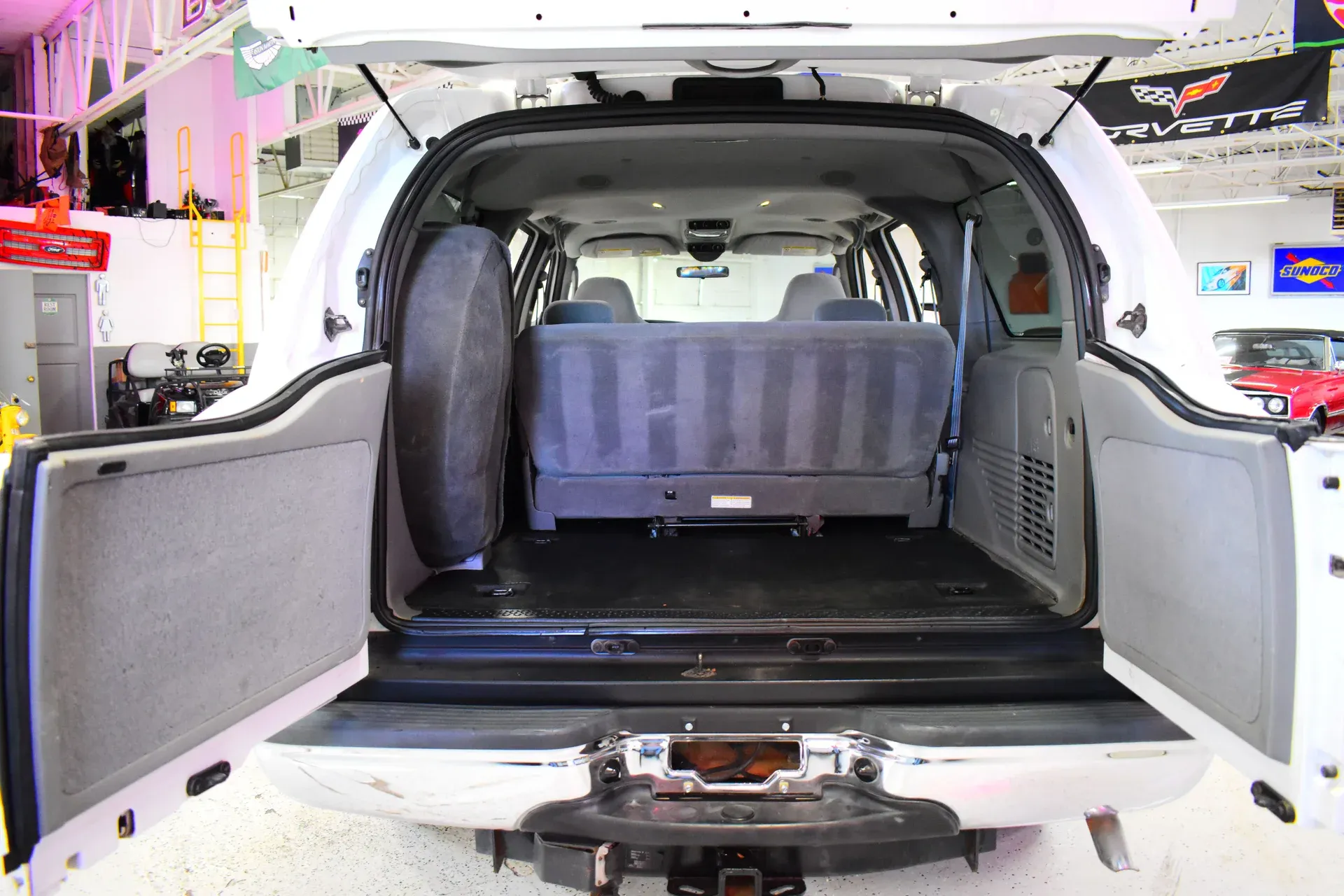 2004 Ford Excursion XLT 4X4