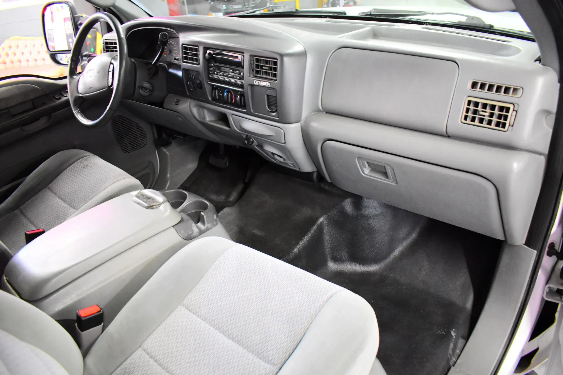 2004 Ford Excursion XLT 4X4