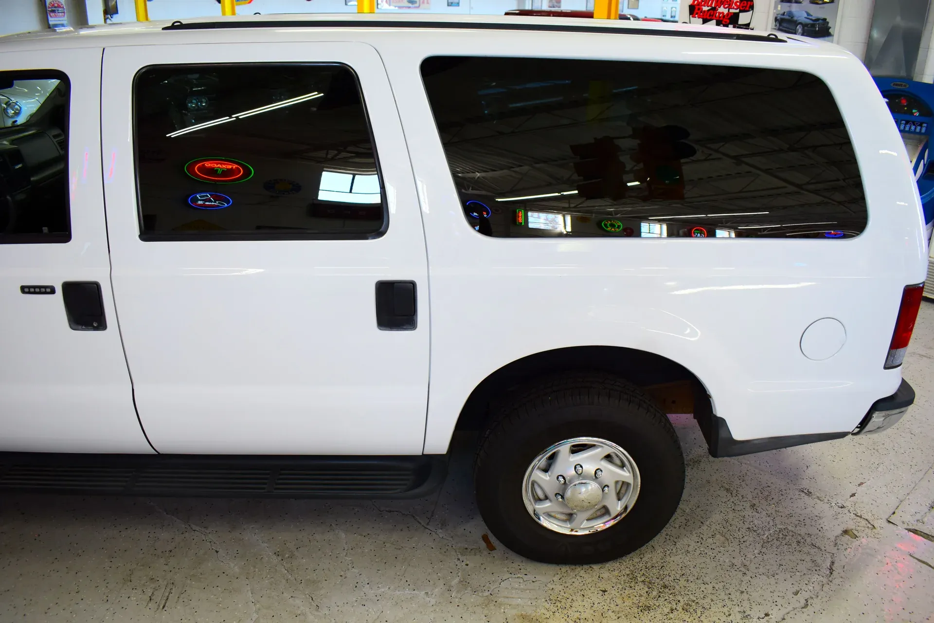 2004 Ford Excursion XLT 4X4