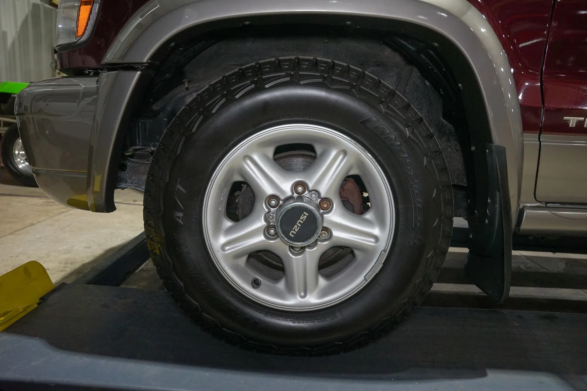 2001 Isuzu Trooper S