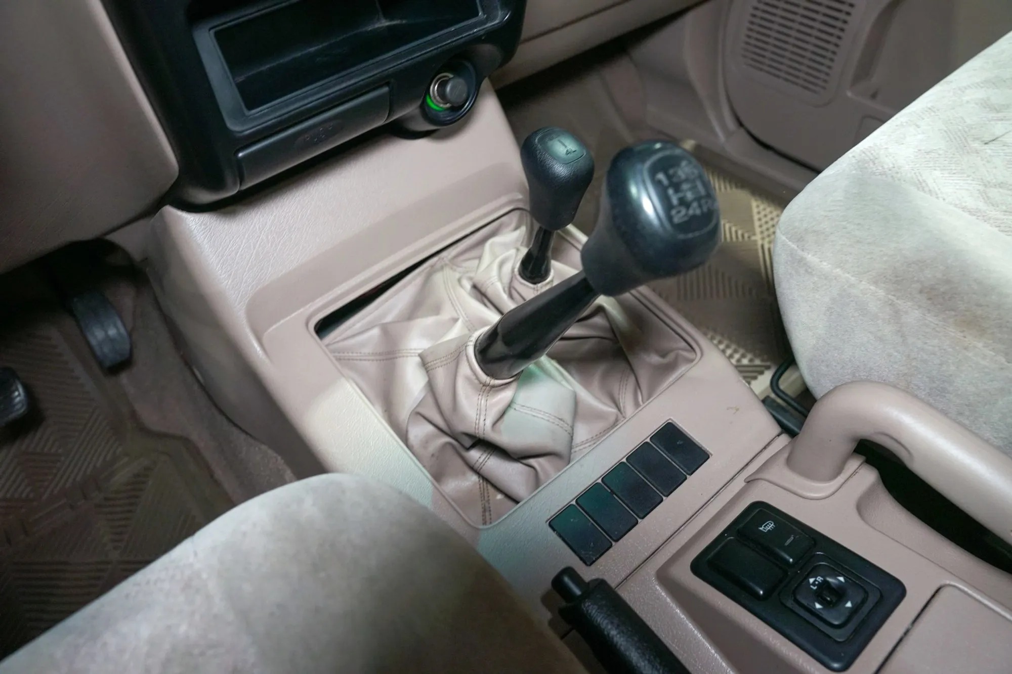 2001 Isuzu Trooper S