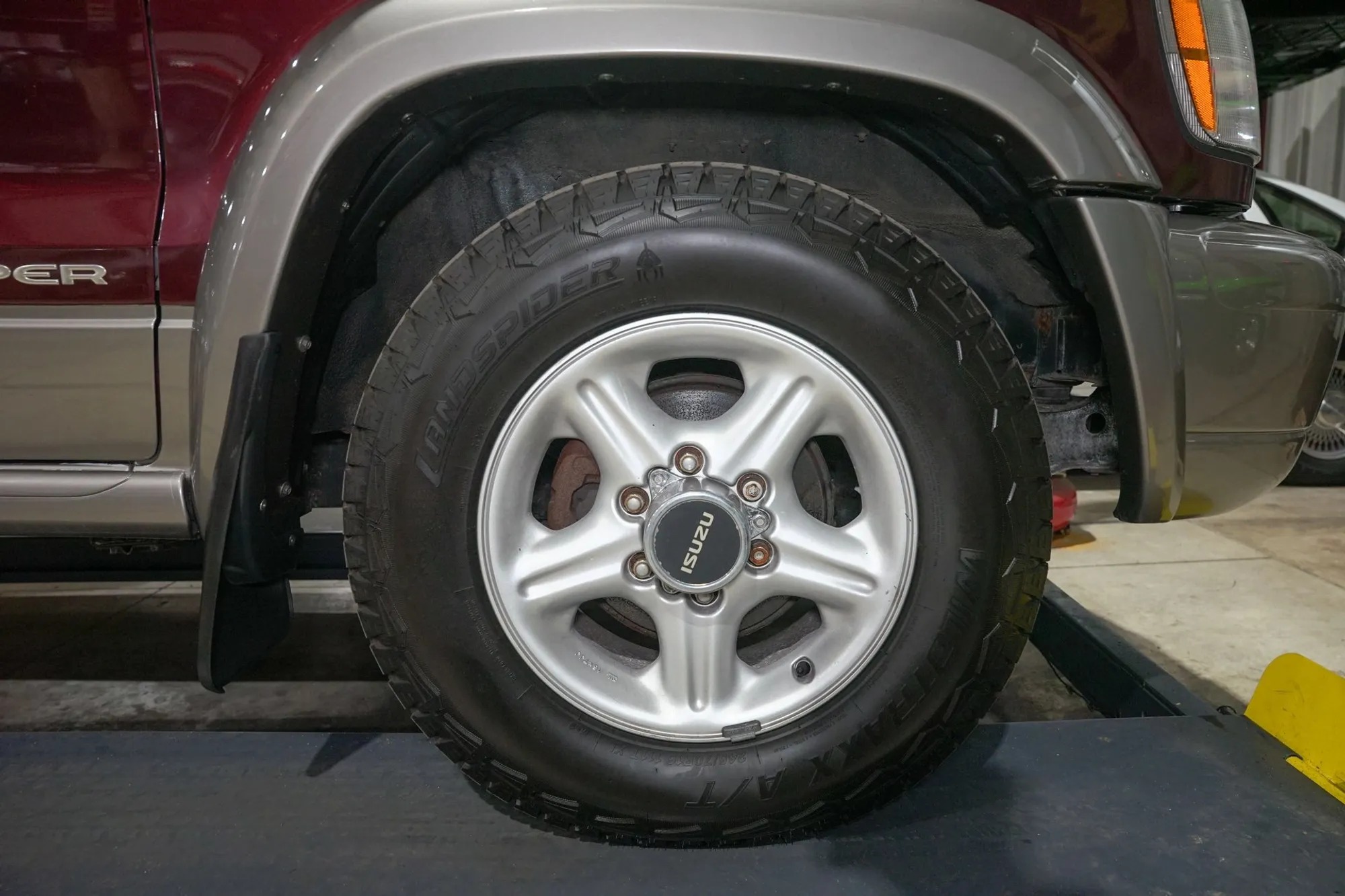 2001 Isuzu Trooper S