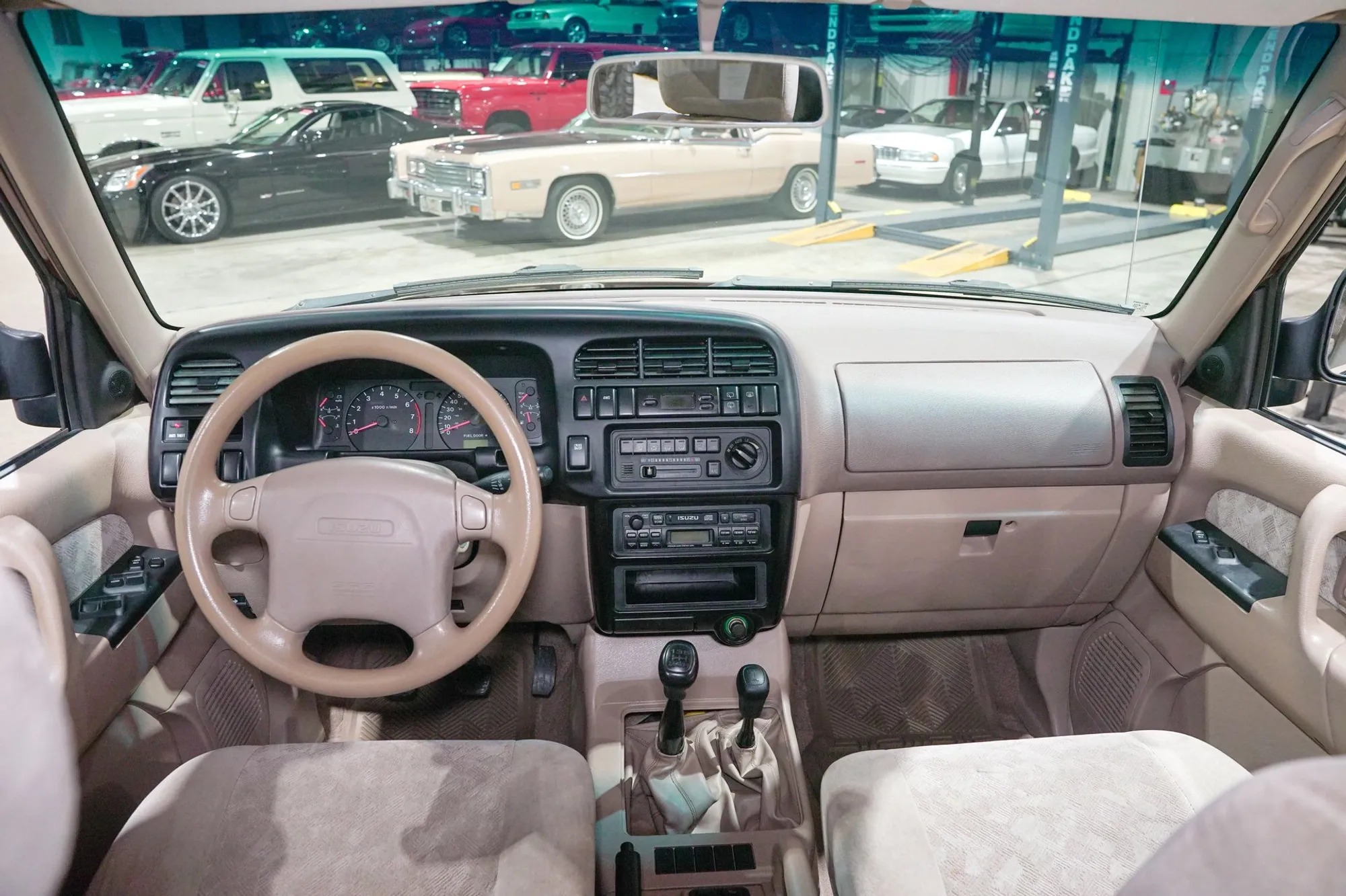 2001 Isuzu Trooper S