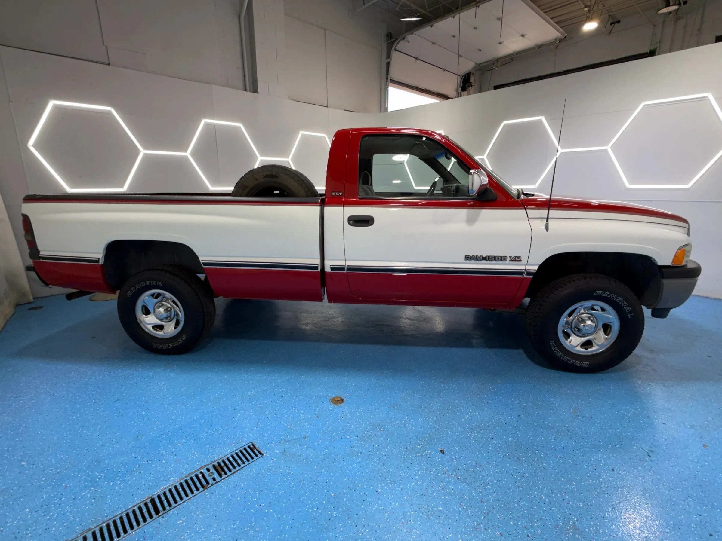 85k-Mile 1994 Dodge Ram 1500 SLT Laramie 4×4 - 2